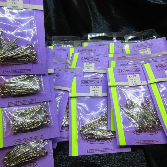 Silver Plated Feathers Charms 8Pcs In Each Package Lot Of 22 Packages - Picture 3 of 3